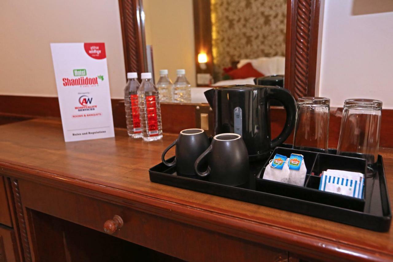 Hotel Shantidoot, Dadar Mālād Kültér fotó